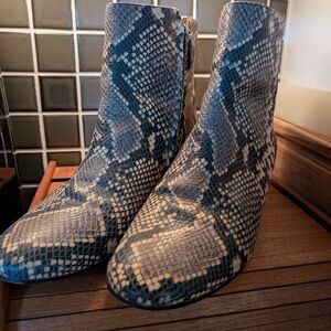 Lauren Leather Ankle Boots, 9.5